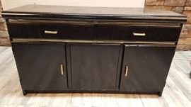 TO SEE PHOTOS, PRICES & CURRENT BIDS CLICK HERE https://www.gleatons.com/auction/359 