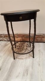 TO SEE PHOTOS, PRICES & CURRENT BIDS CLICK HERE https://www.gleatons.com/auction/359 