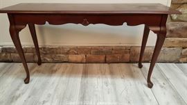 TO SEE PHOTOS, PRICES & CURRENT BIDS CLICK HERE https://www.gleatons.com/auction/359 