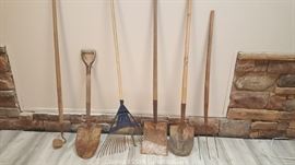 TO SEE PHOTOS, PRICES & CURRENT BIDS CLICK HERE https://www.gleatons.com/auction/355 