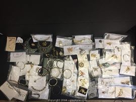 TO SEE PHOTOS, PRICES & CURRENT BIDS CLICK HERE: https://www.gleatons.com/auction/360