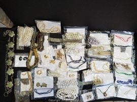 TO SEE PHOTOS, PRICES & CURRENT BIDS CLICK HERE: https://www.gleatons.com/auction/360