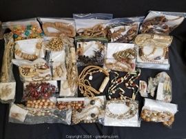 TO SEE PHOTOS, PRICES & CURRENT BIDS CLICK HERE: https://www.gleatons.com/auction/360