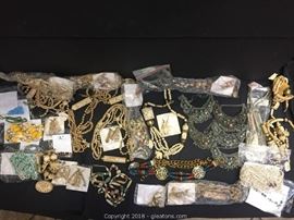 TO SEE PHOTOS, PRICES & CURRENT BIDS CLICK HERE: https://www.gleatons.com/auction/360