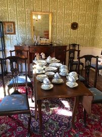 1875 Mahogany drop-leaf dining table