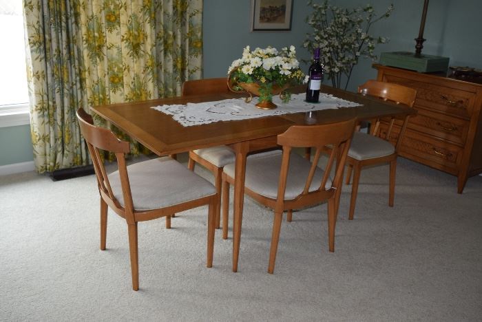 Mid Century Dining Room Table and Chairs