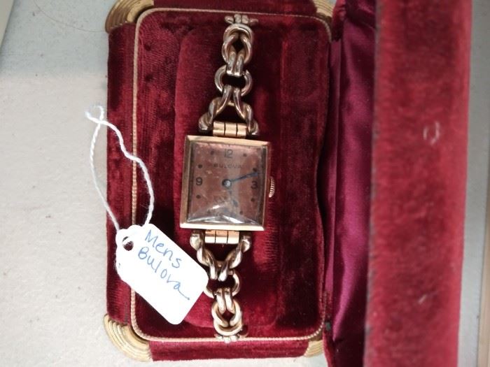 Vintage Men's Bulova watch in rose tones