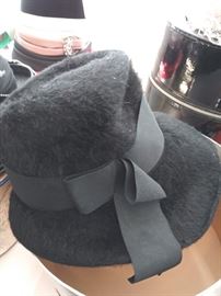 Vintage Merrimac Merri-Soie fur felt wool hat. Frederick & Nelson