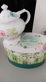 Rosanna pottery tea pot