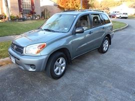 2005 Toyota Rav 4  5 speed manual. This car will keep the kids off the phone while driving,,,,, 