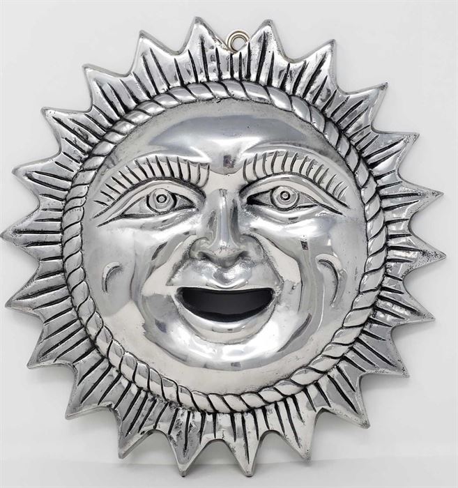 Metal Sun Decor

12" diameter