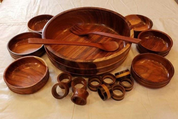 turned woodend bowls from Honduras