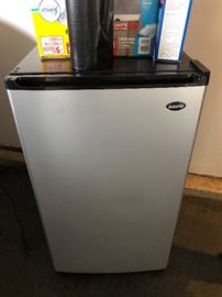 SANYO mini fridge