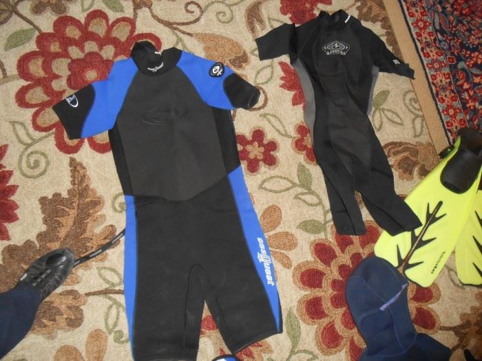Small scuba suits Sequest and Aqualung