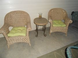 Nice wicker pieces and side table