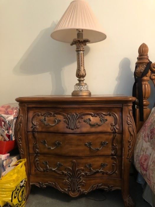 Night stand/end table (2 of 2), 3 drawers (lamp too)