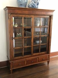 Ethan Allen Curio Cabinet