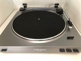 AudioTechnica turntable