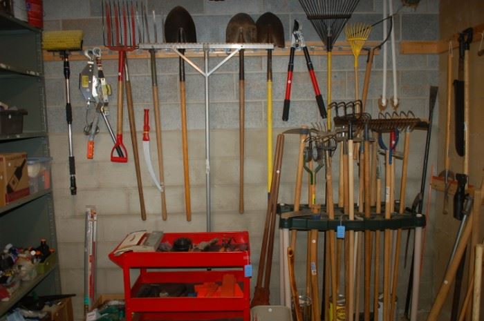 Staging Tool Room - Outdoor tools