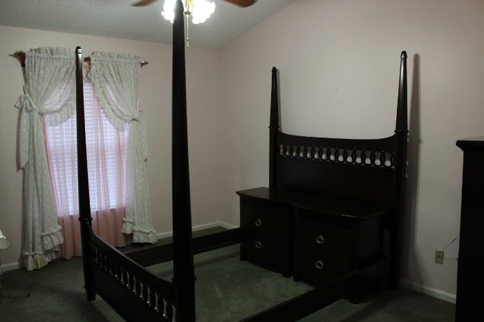 QUEEN BED AND NIGHT STANDS