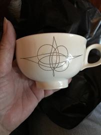 Dish set of currently unknown numbers. Design called “Fantasy” by Eva Zeisel