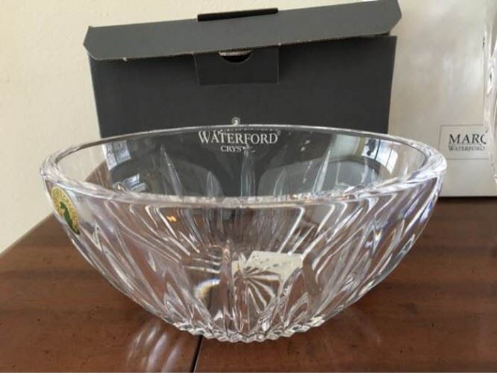 Waterford Crystal pieces       https://ctbids.com/#!/description/share/74759
