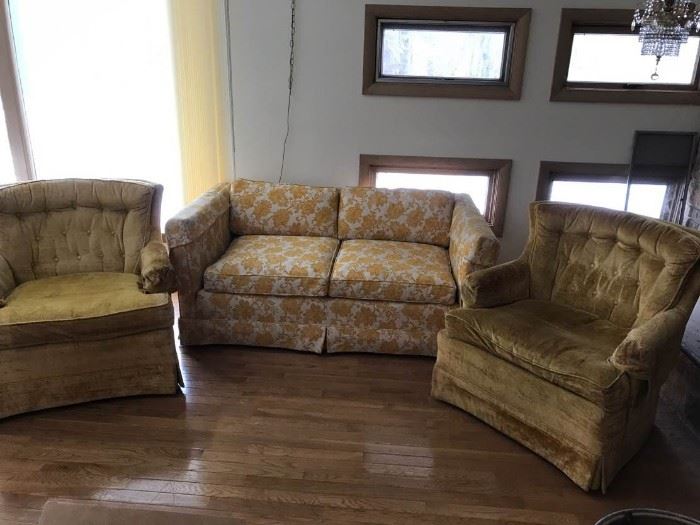 Vintage Steinhafels Sofa & 2 Chairs https://ctbids.com/#!/description/share/75118