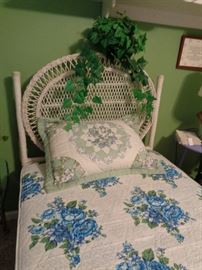 twin bed w/wicker headboard