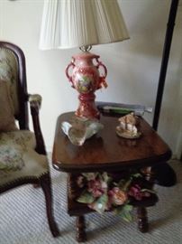 lamp table & vintage lamp
