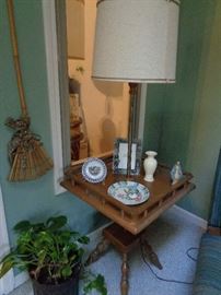 lamp table