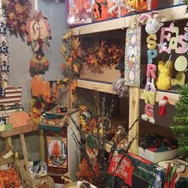 TONS of holiday decor! Mostly Christmas, but some fall, as well.