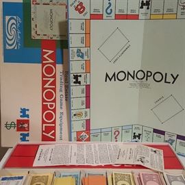 Vintage 1961 Monopoly game. Appears to be complete.