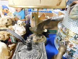 Brass Duck table lamp