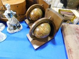 Globe bookends