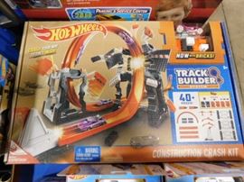 Hot Wheels track set new