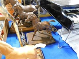 Bryer Wood Grain foal lamp