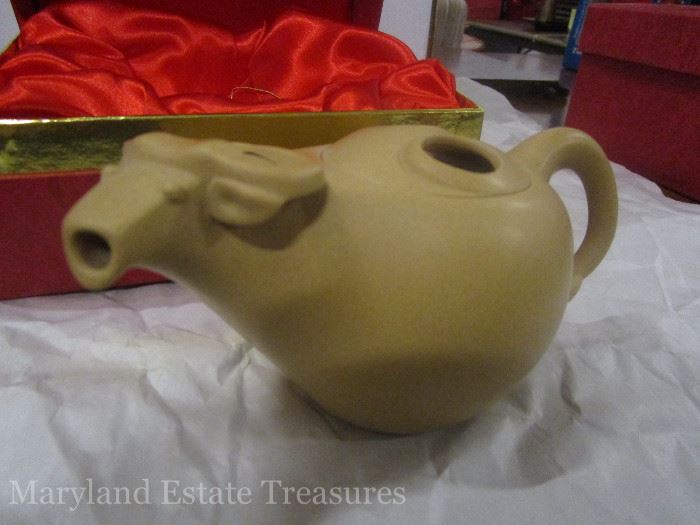 Collectible Chinese Teapot: Year of the Cow