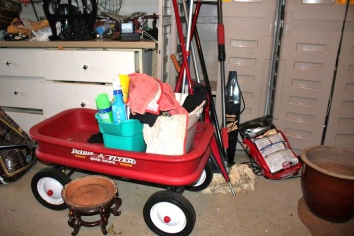 Wagon and Garage Items