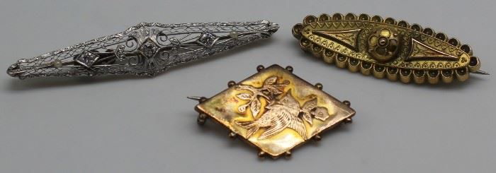 JEWELRY Antique Gold Bar Pin Grouping