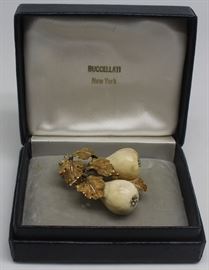 JEWELRY Buccellati kt Gold and Carved Pear