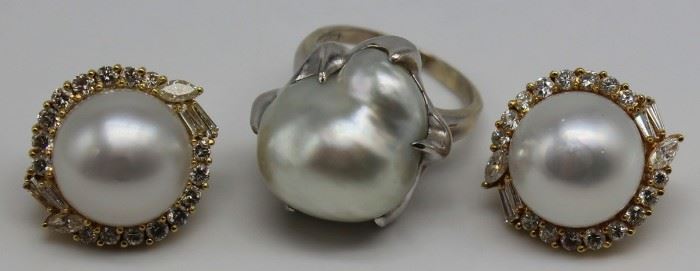 JEWELRY Gold and Pearl Jewelry Grouping