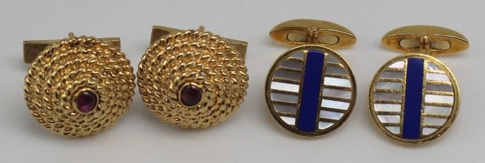 JEWELRY kt and kt Gold Cufflinks Grouping