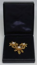 JEWELRY Tiffany Co kt Gold and Pearl Brooch