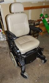 WORKING MOTORIZED WHEEL CHAIR-PRONTO M91 WITH SURE STEP. INCLUDES BATTERY, CHARGER, MANUAL & SERVICE MANUAL. EXCELLENT CONDITION