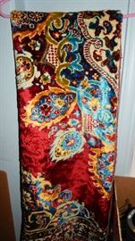 ELEGANT WALL TAPESTRY IN FABULOUS VIVID COLORS. MADE IN PORTUGAL