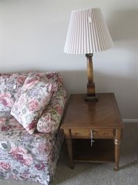 2-Matching End Tables & 2-Matching Table Lamps