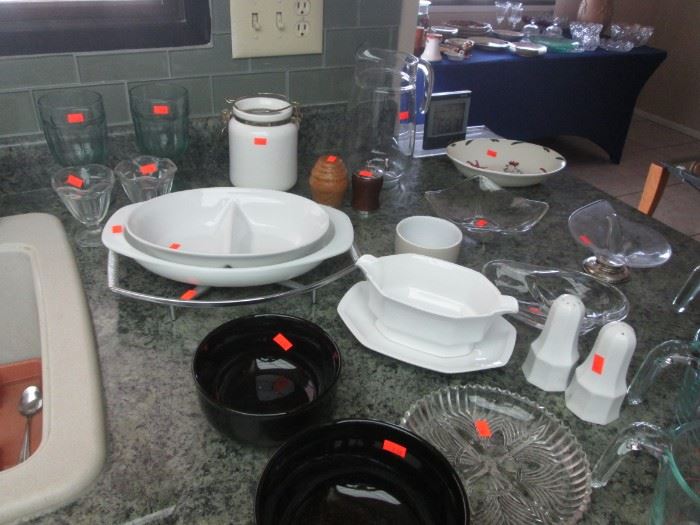 Serving Pieces, Glass, Ceramic, Corning Ware in Cradle