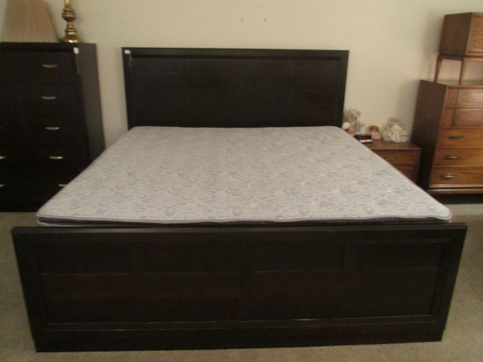 King Bed Unit by Broyhill with Headboard, Footboard and Side Rails.  ALSO King Mattress Set, sold separately!