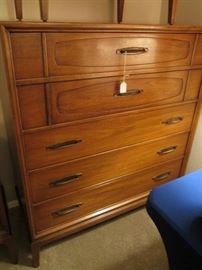 5-Drawer Chest