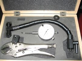 Pittsburgh - Clamping Dial Indicator